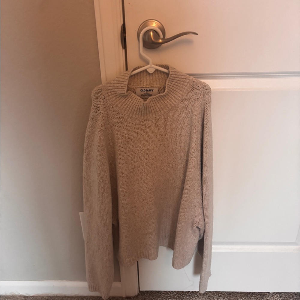 Old Navy Beige Crewneck Sweater